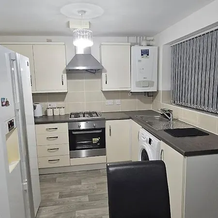 The Wynne House - 3 Bedroom Luxury House With 5 Beds & Free Parking Near City Centre, And A Walking Distance To The Etihad Stadium & Coop Live Arena Manchester Esterno foto