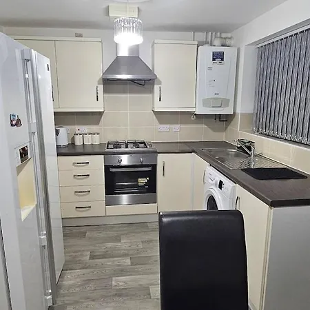 The Wynne House - 3 Bedroom Luxury House With 5 Beds & Free Parking Near City Centre, And A Walking Distance To The Etihad Stadium & Coop Live Arena Manchester Esterno foto