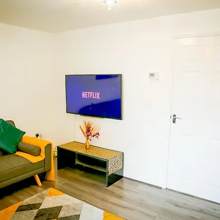 The Wynne House - 3 Bedroom Luxury House With 5 Beds & Free Parking Near City Centre, And A Walking Distance To The Etihad Stadium & Coop Live Arena Manchester Esterno foto